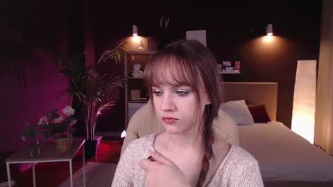 jamie_chung online show from 8, 11, 2025