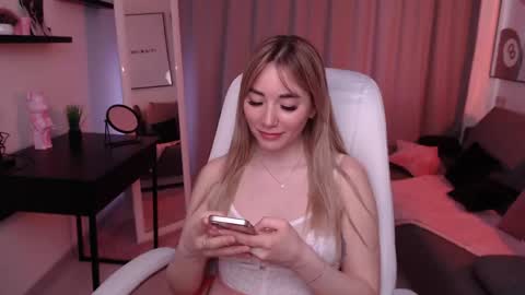 jamie_chung online show from 28, 4, 2026