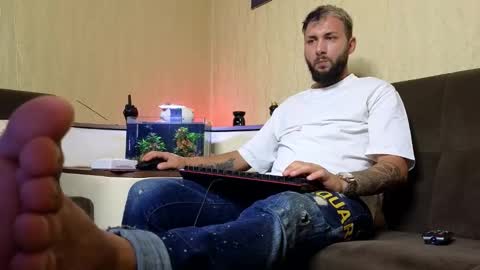 Robbie online show from 12, 9, 2025