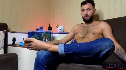 Robbie online show from 3, 10, 2025