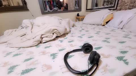 Bootyshows online show from 18, 12, 2025