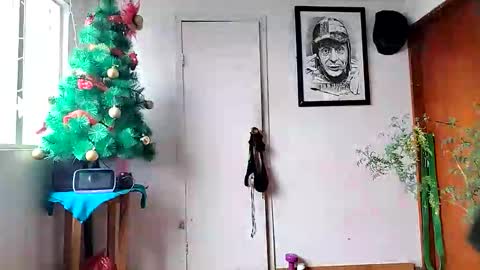 Snapshot of janariivera1 chatting on 15, 12, 2025 janariivera1 online show from 15, 12, 2025