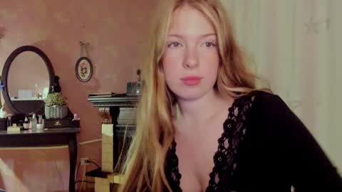 Snapshot of jane_and_star chatting on 10, 10, 2025 Star online show from 10, 10, 2025