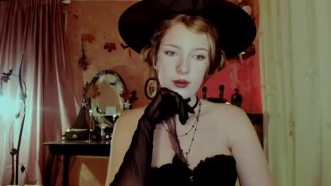 Snapshot of jane_and_star chatting on 30, 10, 2025 Star online show from 30, 10, 2025