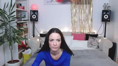 Snapshot of janedejay chatting on 23, 11, 2025 JaneDejay online show from 23, 11, 2025