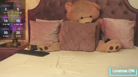 JaneDevine online show from 18, 6, 2026
