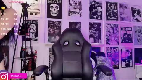 Jennifer online show from 23, 7, 2026