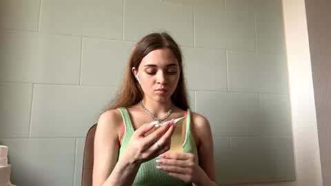 Snapshot of janellelazott chatting on 10, 7, 2026 Rose online show from 10, 7, 2026
