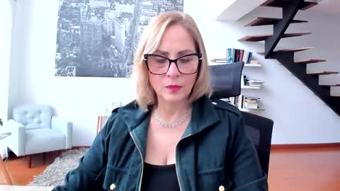 JANE TURNER MILF online show from 6, 3, 2025