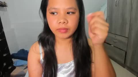 Snapshot of janeyoun18 chatting on 14, 6, 2026 janeyoun18 online show from 14, 6, 2026