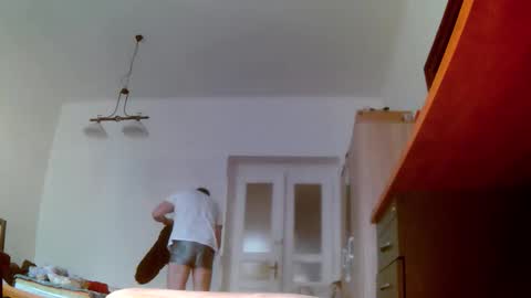 mature-man online show from 4, 2, 2026