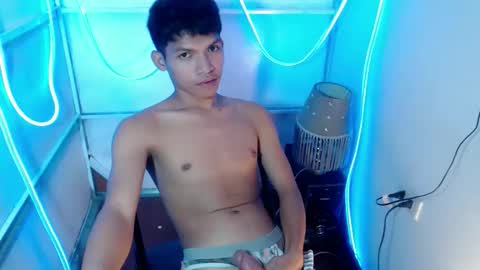 janlloyd04 online show from 10, 3, 2026