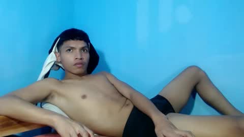 janlloyd04 online show from 20, 4, 2026