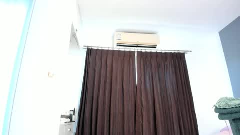 Amelle online show from 10, 3, 2025