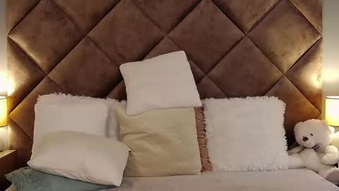 jaquelinemerlot online show from 17, 10, 2025