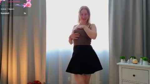 Snapshot of jaquelineobiesie chatting on 7, 3, 2026 Viola online show from 7, 3, 2026