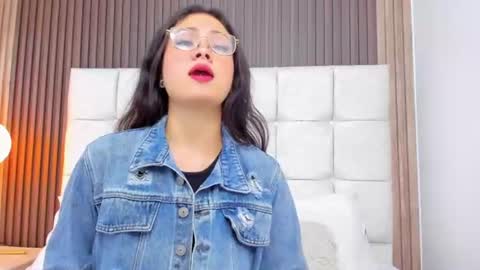 Jaslyn online show from 20, 7, 2026