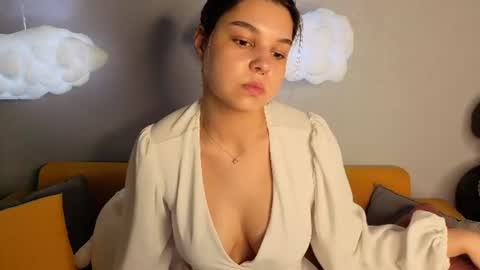 Jasmine Burke online show from 22, 6, 2026