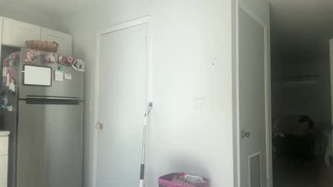 Jasmine Tate online show from 18, 11, 2025