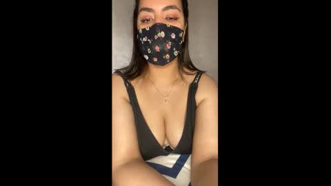 Jassmina  online show from 17, 9, 2025