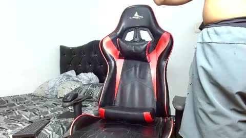 Snapshot of javier_hot27_ chatting on 5, 5, 2026 Javier Herrera online show from 5, 5, 2026