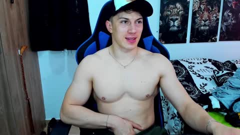 Javier online show from 6, 12, 2024