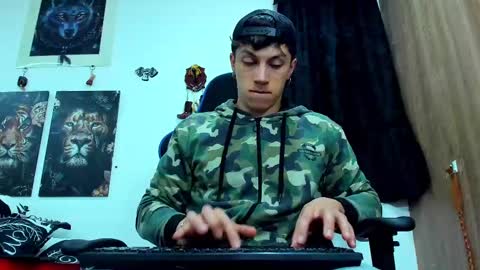 Javier online show from 3, 3, 2025