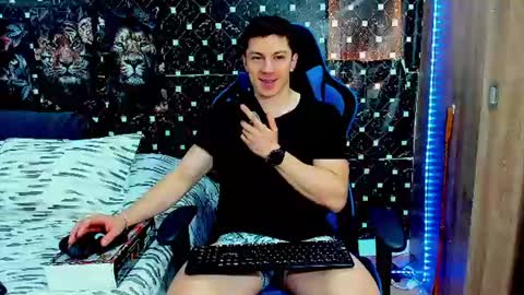 Javier online show from 10, 7, 2026