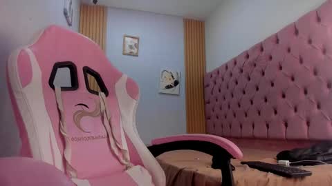 jax_maliq online show from 12, 11, 2025