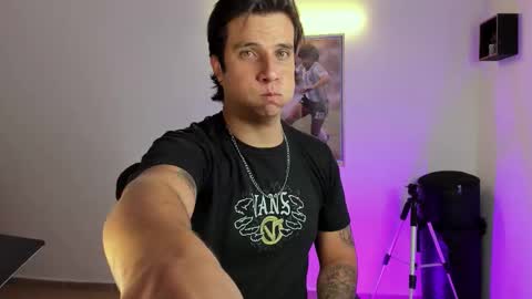 Jay Alvarrez online show from 14, 9, 2025