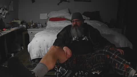 Grand Zaddy or Jay its casual online show from 28, 2, 2025