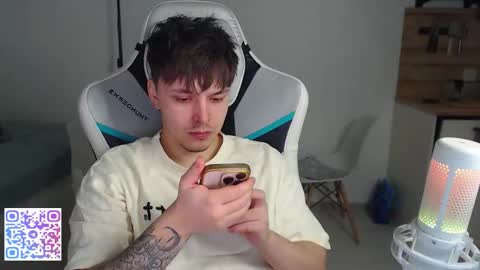 Jayce online show from 4, 2, 2026