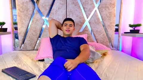 jayd_muscle online show from 18, 12, 2025