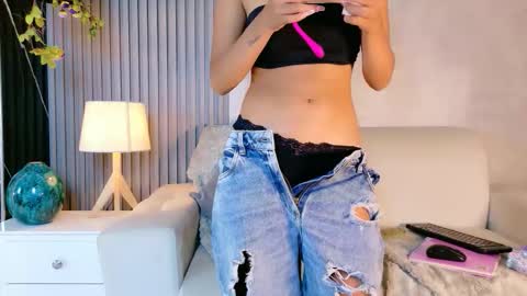 jazmiin_evans online show from 27, 2, 2026