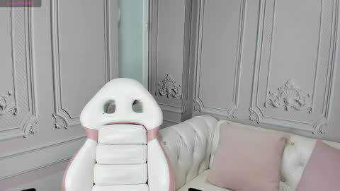 JAZMIN online show from 28, 12, 2024