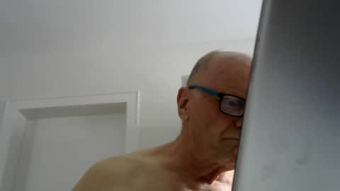 Snapshot of jbiker chatting on 3, 4, 2026 Jrgen online show from 3, 4, 2026