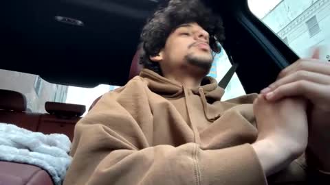 Snapshot of jbloxs chatting on 3, 2, 2025 Royal Family online show from 3, 2, 2025