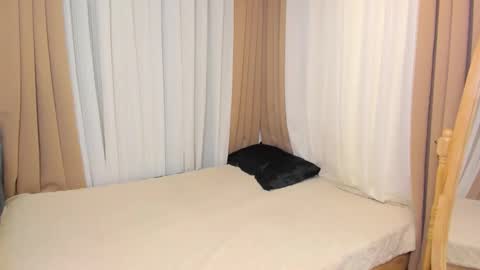 jchugecock online show from 4, 12, 2025