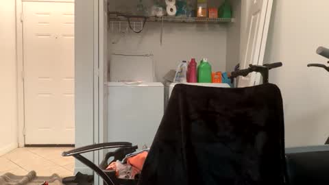 Snapshot of jdx00 chatting on 28, 11, 2025 jdx00 online show from 28, 11, 2025