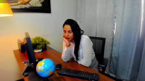 Snapshot of jean_foster chatting on 28, 10, 2025 Mistress Jane Foster online show from 28, 10, 2025