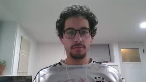 Snapshot of jean_hard_ chatting on 5, 3, 2025 jean_hard_ online show from 5, 3, 2025