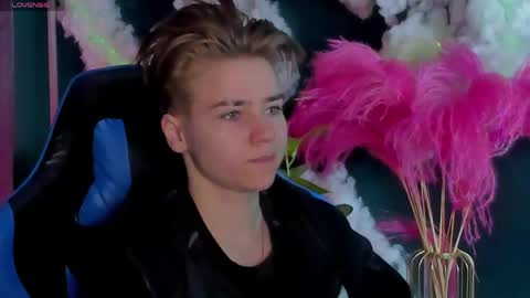 jean_wilsons online show from 11, 4, 2026