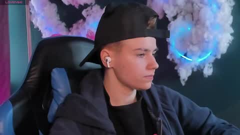 jean_wilsons online show from 23, 4, 2026