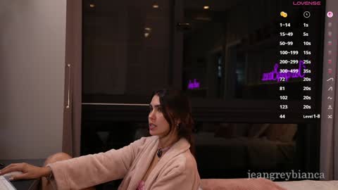 Snapshot of jeangreybianca chatting on 20, 10, 2025 Bianca online show from 20, 10, 2025