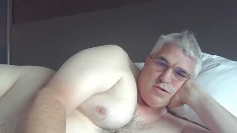 dadbody71 online show from 26, 4, 2026