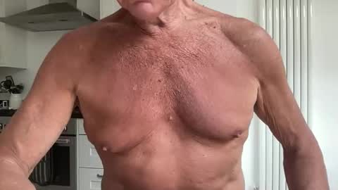 Snapshot of jeeves200 chatting on 3, 6, 2026 Sensual Jeeves online show from 3, 6, 2026