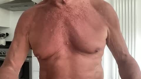 Snapshot of jeeves200 chatting on 28, 6, 2026 Sensual Jeeves online show from 28, 6, 2026