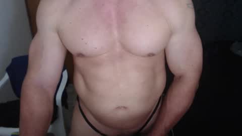Snapshot of jefmuscletw chatting on 9, 5, 2026 brayam online show from 9, 5, 2026