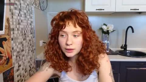 Snapshot of jelly_cherry chatting on 5, 2, 2025 Emily online show from 5, 2, 2025