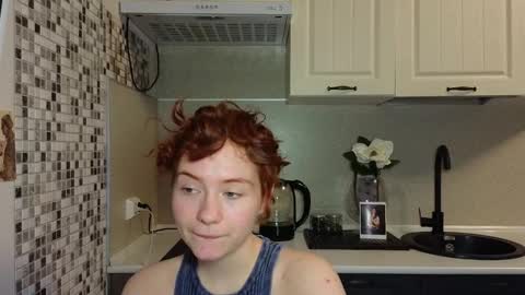 Snapshot of jelly_cherry chatting on 14, 2, 2025 Emily online show from 14, 2, 2025
